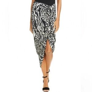 Veronica Beard Zebra Print Skirt in Black and White size 2